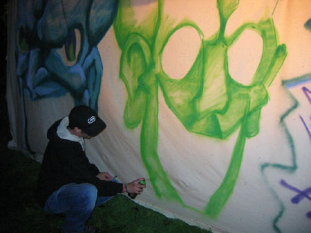 "live" graffiti artist
